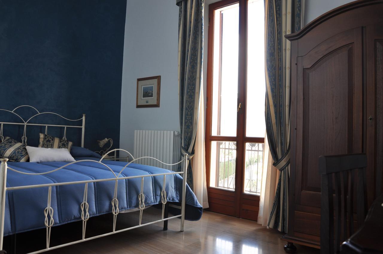 Villa Del Poeta Sulmona Eksteriør bilde