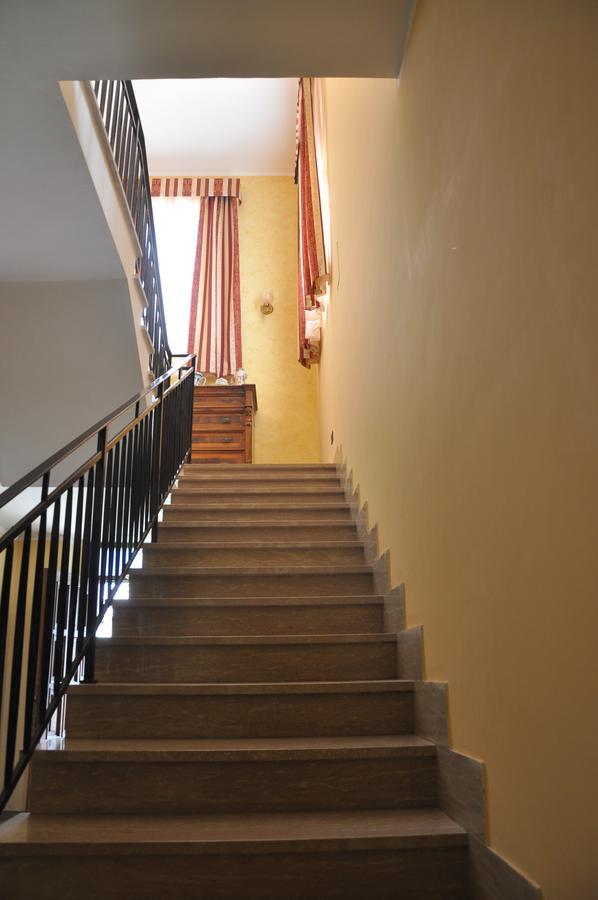 Villa Del Poeta Sulmona Eksteriør bilde