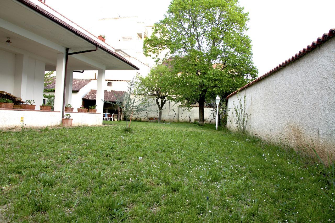Villa Del Poeta Sulmona Eksteriør bilde